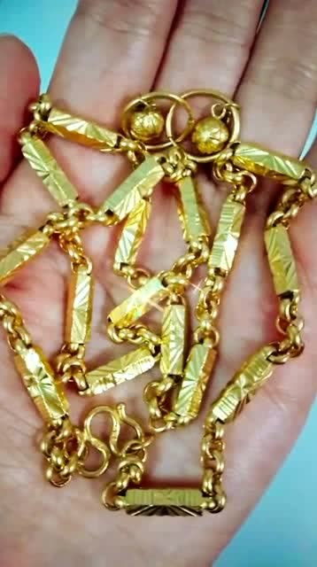 金首飾臟了,不要去商店清洗